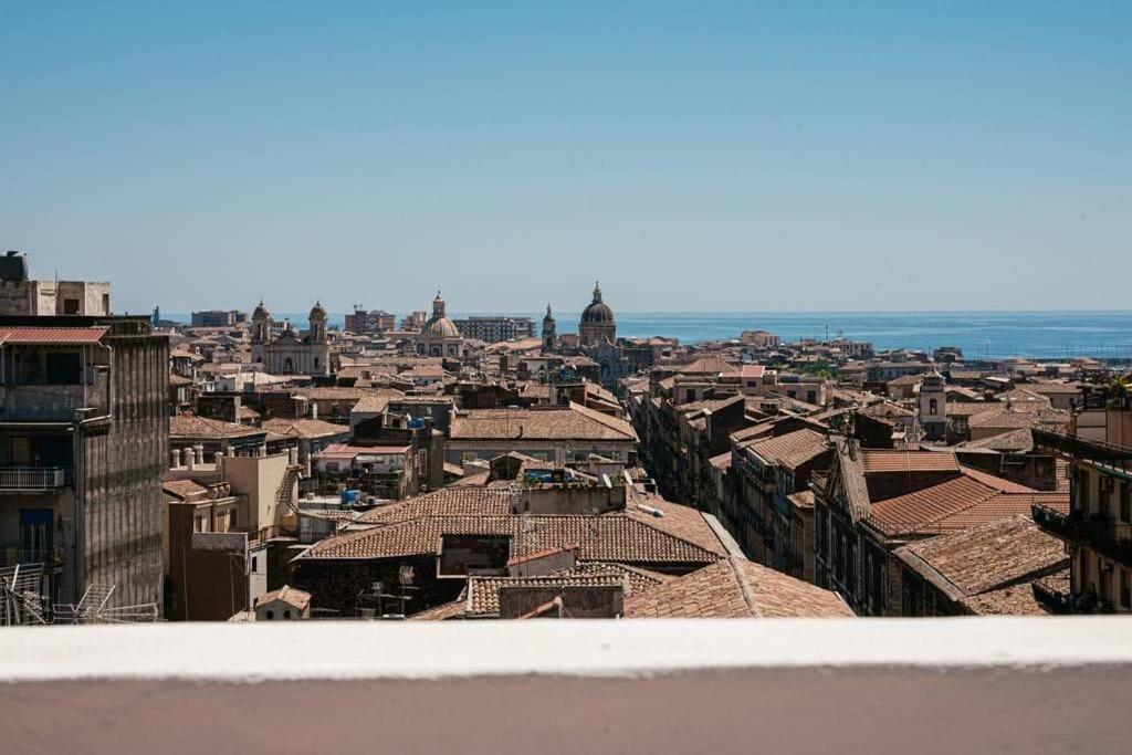 Apartmán Attico In Pieno Centro Storico Di CTA Exteriér fotografie